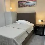 Grillo Bed and Breakfast Σαλέρνο
